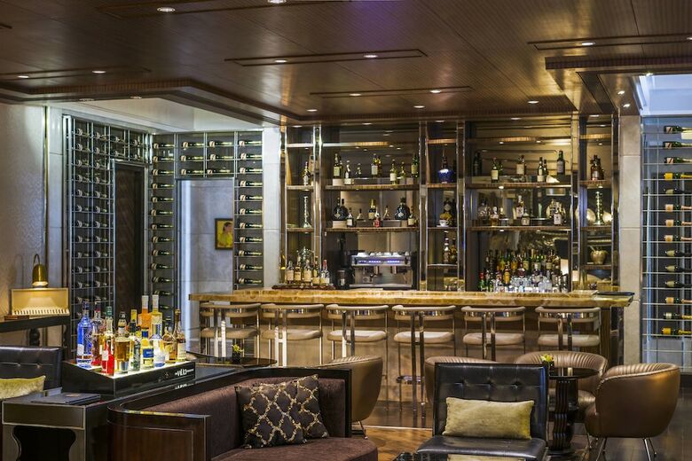 Shangri La Hotel Mumbai