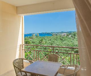 Hotel Colonides Beach