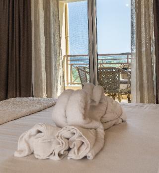 Hotel Colonides Beach