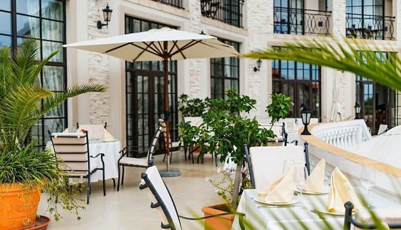 Hotel The Cliff Beach & Spa Resort