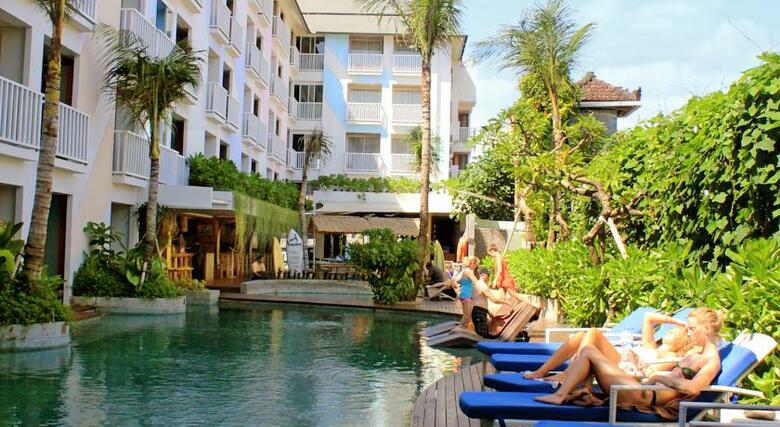 Bliss Wayan Hotel