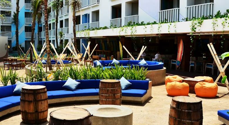 Bliss Wayan Hotel