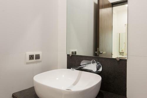 Villa Luxurious 4bhk With A Private Pool