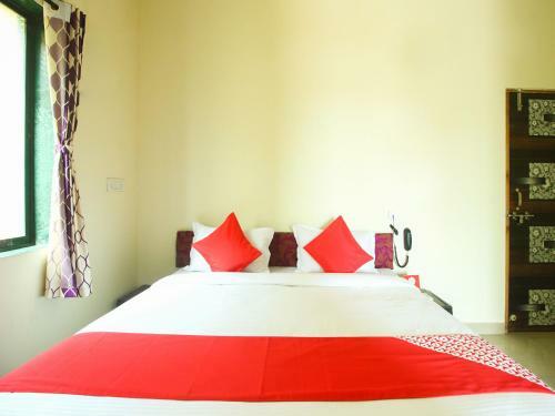 Hotel Oyo 13940 Shivaji Palace