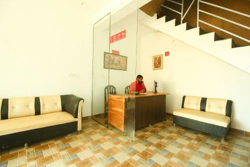Hotel Oyo 13940 Shivaji Palace