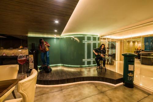 Hotel D'corbiz