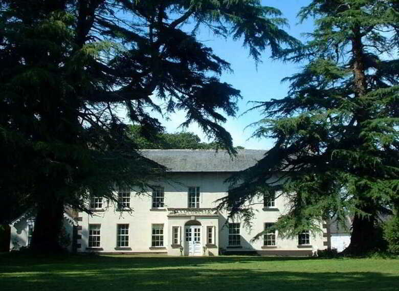 Roganstown Hotel & Country Club
