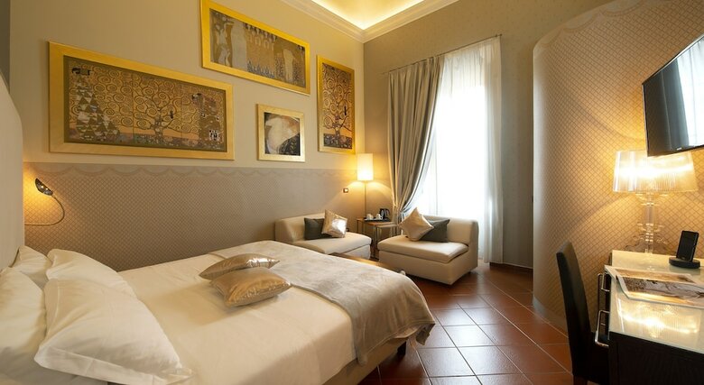 Hotel De La Pace