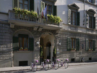 Hotel De La Pace