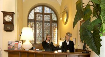Hotel De La Pace