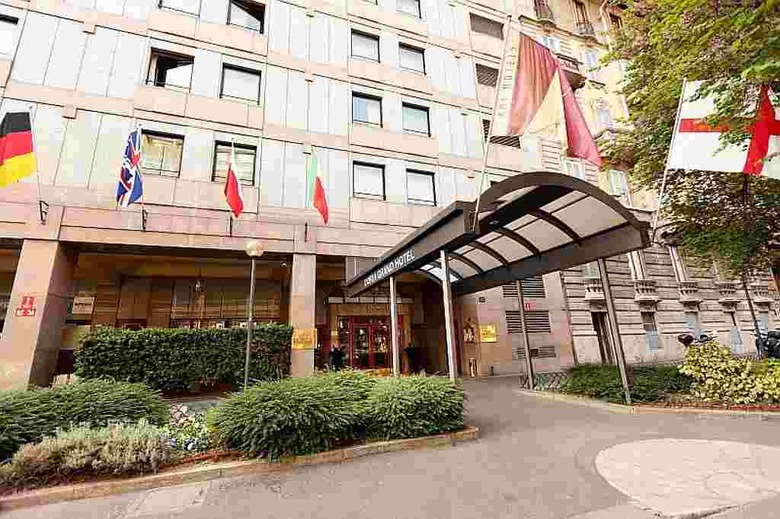 Hotel Adi Doria Grand