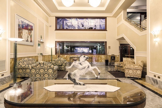 Hotel Adi Doria Grand