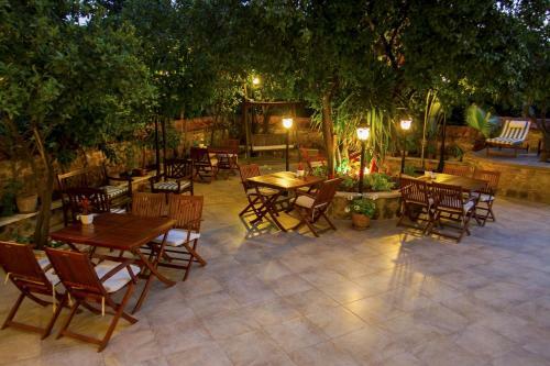 Deja Vu Boutique Hotel