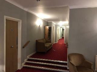 Hotel South Lawn