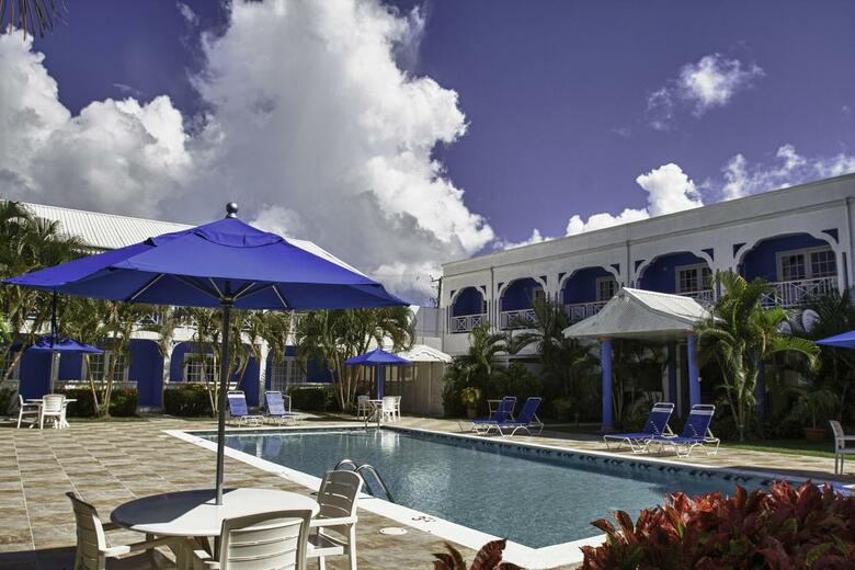 Hotel Bay Gardens Inn