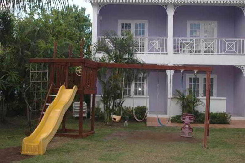 Hotel Bay Gardens Inn