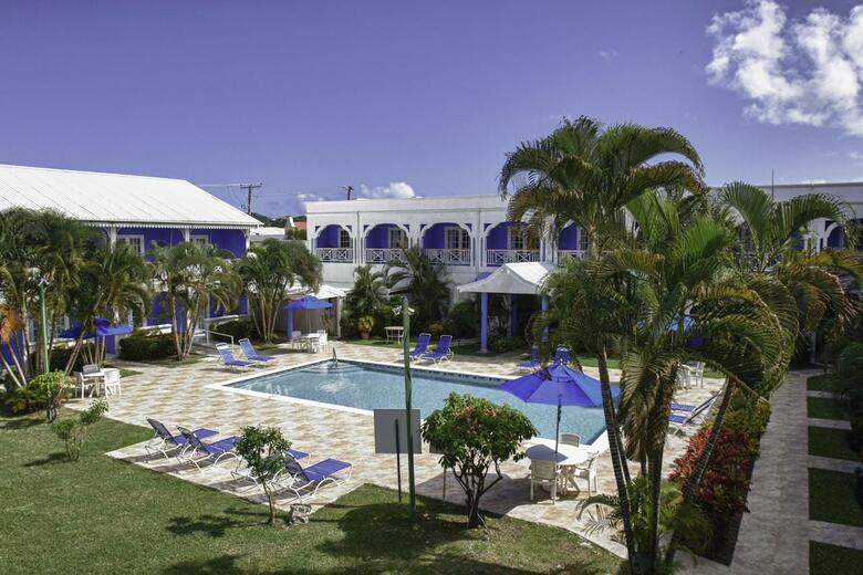 Hotel Bay Gardens Inn