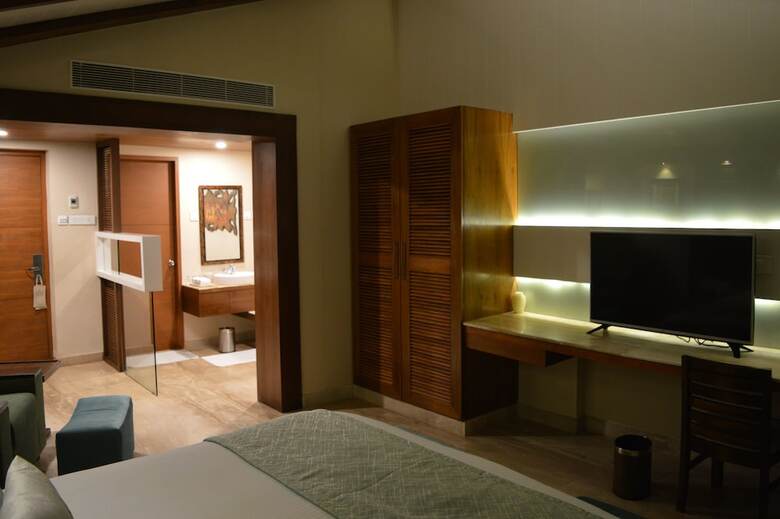 Welcomhotel Kences Palm Beach - Member Itc Hotel Group