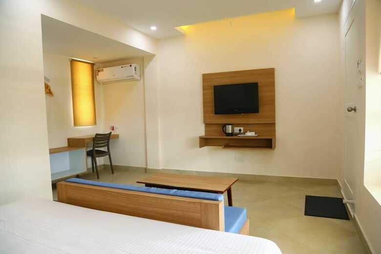 Oceanside Hotel