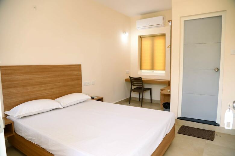 Oceanside Hotel