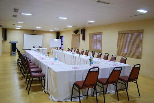 Hotel Bluebay Beach Resort