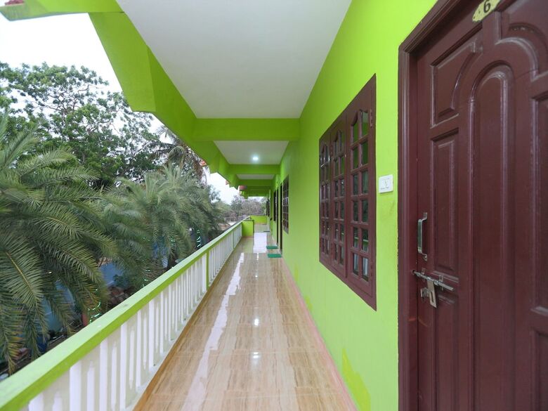 Hostal Oyo 12785 Art Guest House