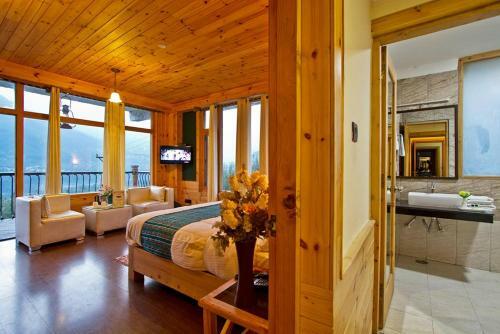 Hotel Honeymoon Suite