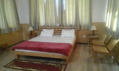 Hotel 4 Bhk Villa With Snow Capped Mountains