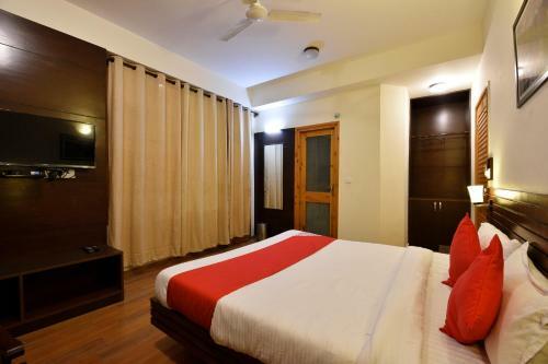 Oyo 13705 Hotel Lonchenpa