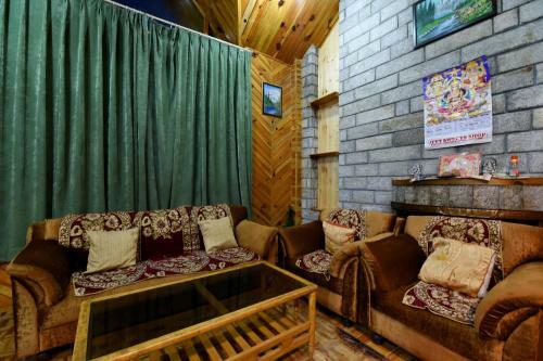 Apartamento Greenery View 1br Cottage Near Naggar Road