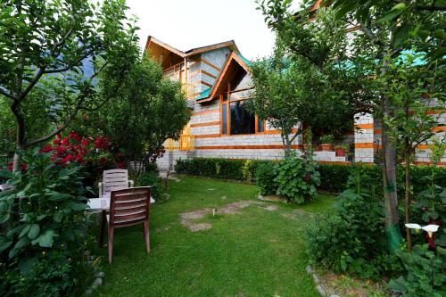 Apartamento Greenery View 1br Cottage Near Naggar Road