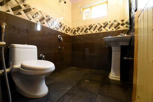 Apartamento Greenery View 1br Cottage Near Naggar Road