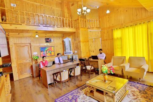 Hotel Amara Resorts Manali