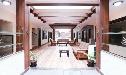 Hotel Treebo Trip Comforts Inn Deralakatte
