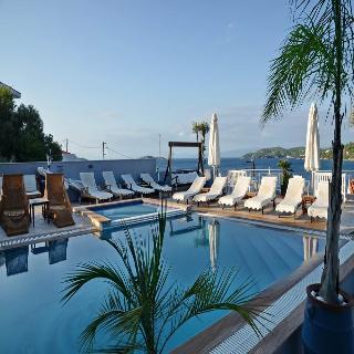 Aria Hotel
