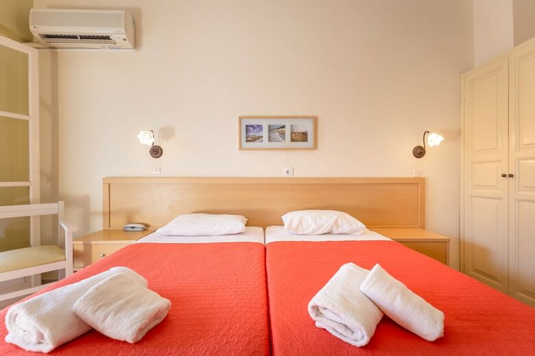 Hotel Omiros