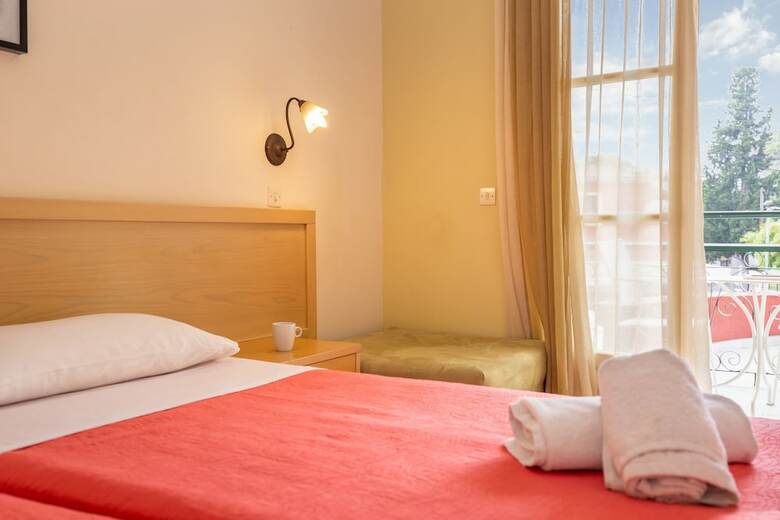 Hotel Omiros