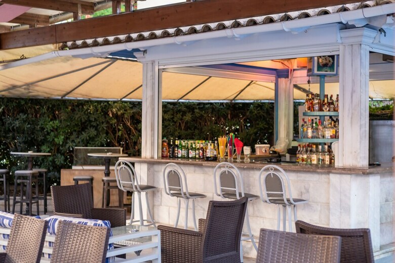 Hotel Omiros