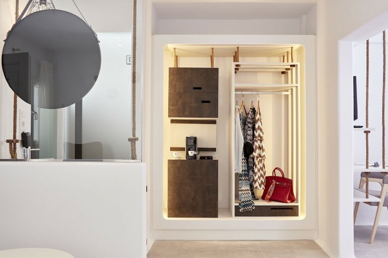 Hotel Absolute Mykonos Suites & More
