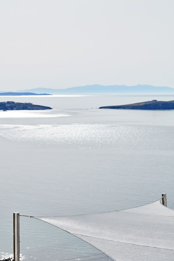Hotel Absolute Mykonos Suites & More