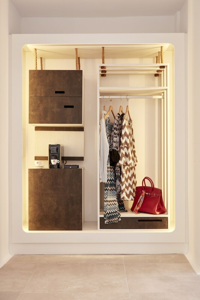 Hotel Absolute Mykonos Suites & More