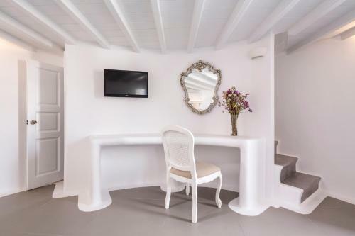 Hotel Absolute Mykonos Suites & More