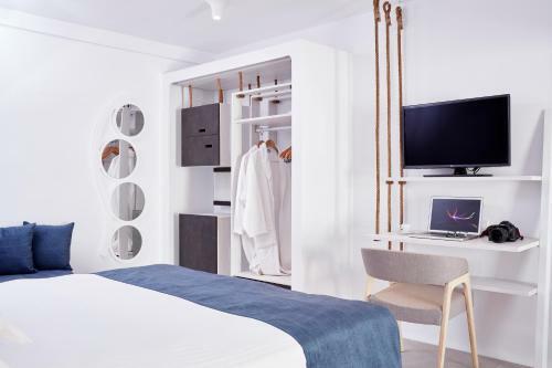 Hotel Absolute Mykonos Suites & More