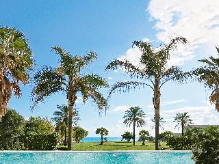 Hotel Lakopetra Beach
