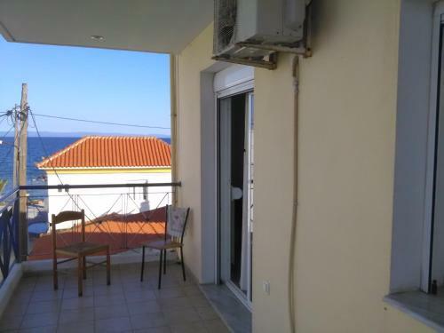 Apartment By The Pagasitikos Sea