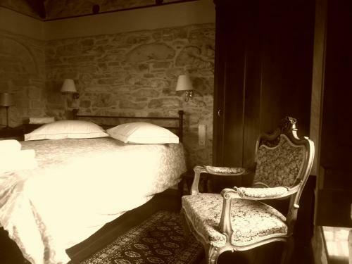 Hostal Paradosiako Saratsi - Traditional Guest House