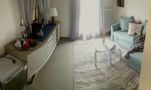 Hostal Paradosiako Saratsi - Traditional Guest House