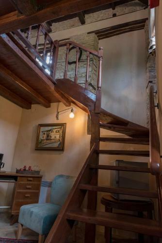 Hostal Paradosiako Saratsi - Traditional Guest House