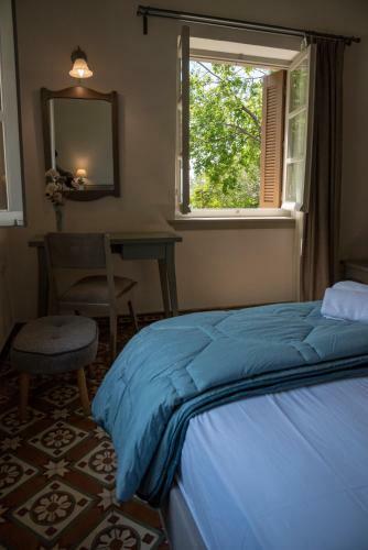 Hostal Paradosiako Saratsi - Traditional Guest House