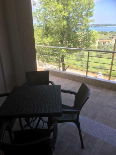 Apartamento Thealos Rooms